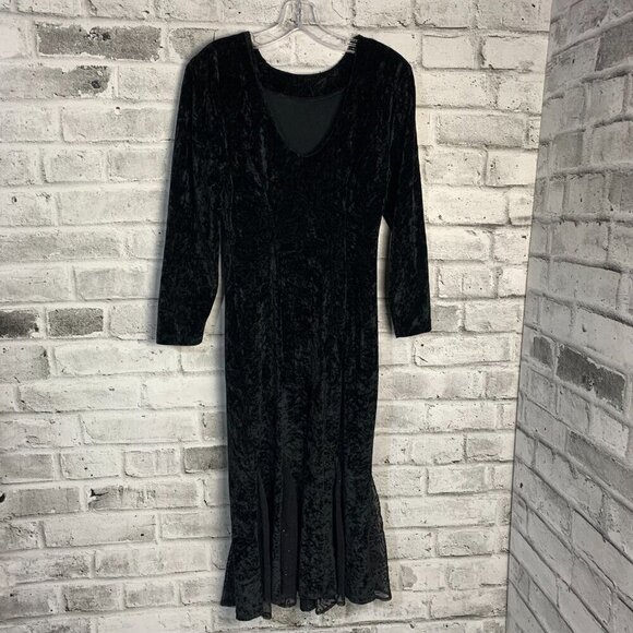 Vintage Black Crushed Velvet Fit and Flare Midi Witchy Dress - Picture 5 of 14